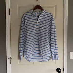 Old Navy Shirt size Large; coupe standard fit